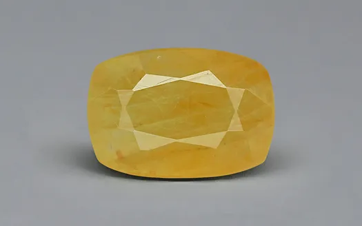 Yellow Sapphire - 3.86 Carats